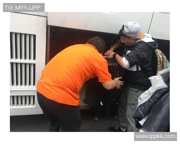 张敏专访：探寻滑板运动背后的成功秘诀与成长之路